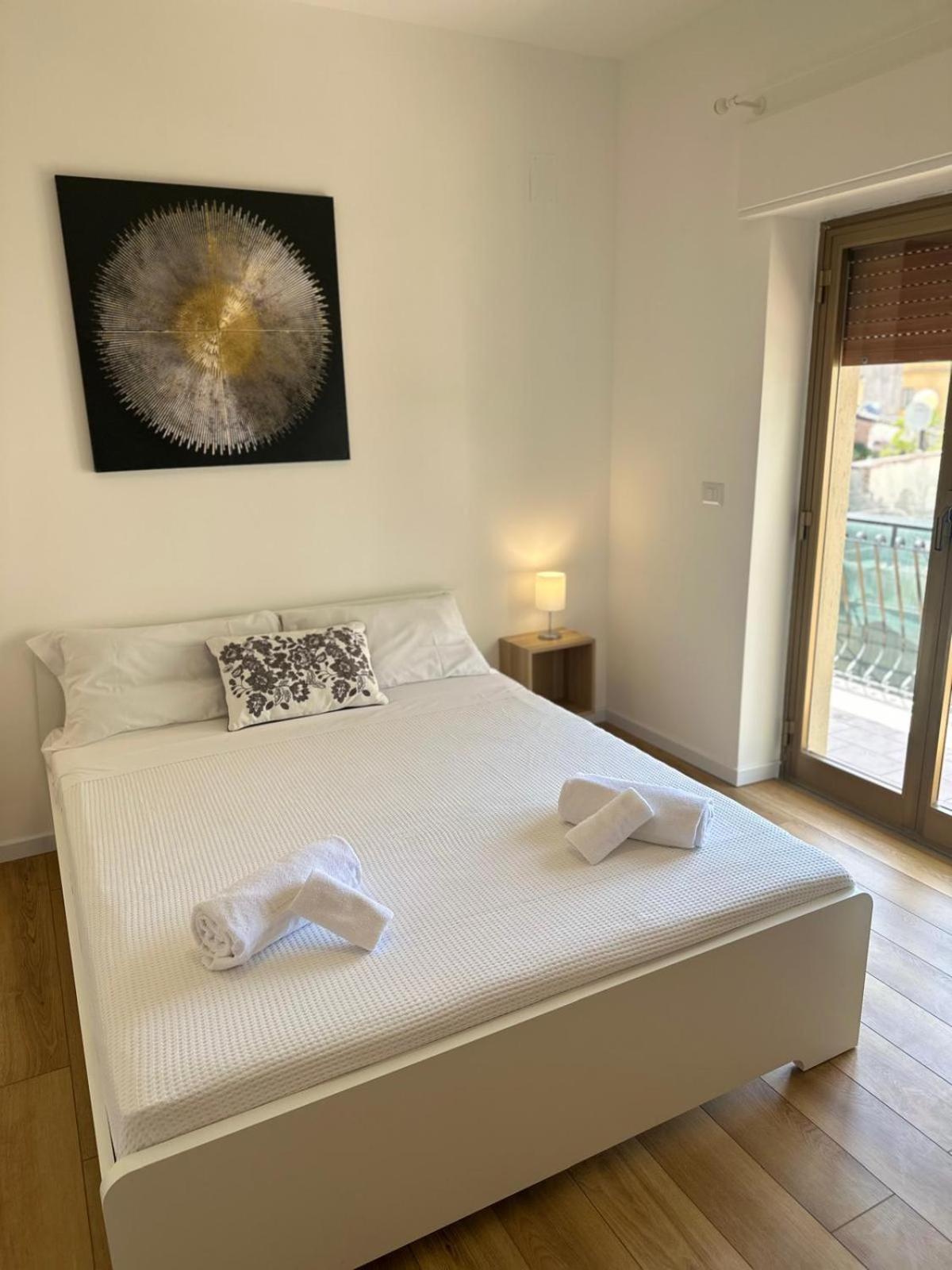 We Home Taormina Center With Parking Eksteriør billede