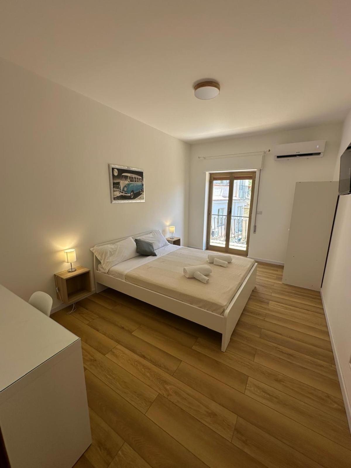 We Home Taormina Center With Parking Eksteriør billede
